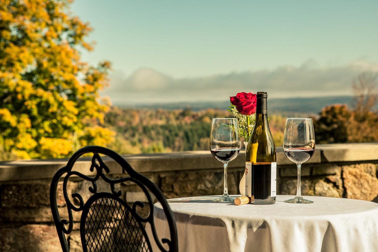 The French Manor Inn & Spa Newfoundland 外观 照片